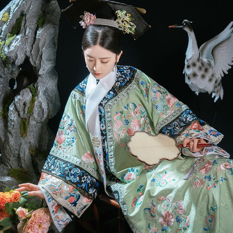 南雅集 年轻贵妃清代女装清朝氅衣旗装旗女印花中国风宫廷风汉服