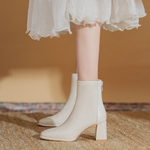 粗跟高跟靴子女2024春秋新款瘦瘦靴配裙子洋气白色小短靴