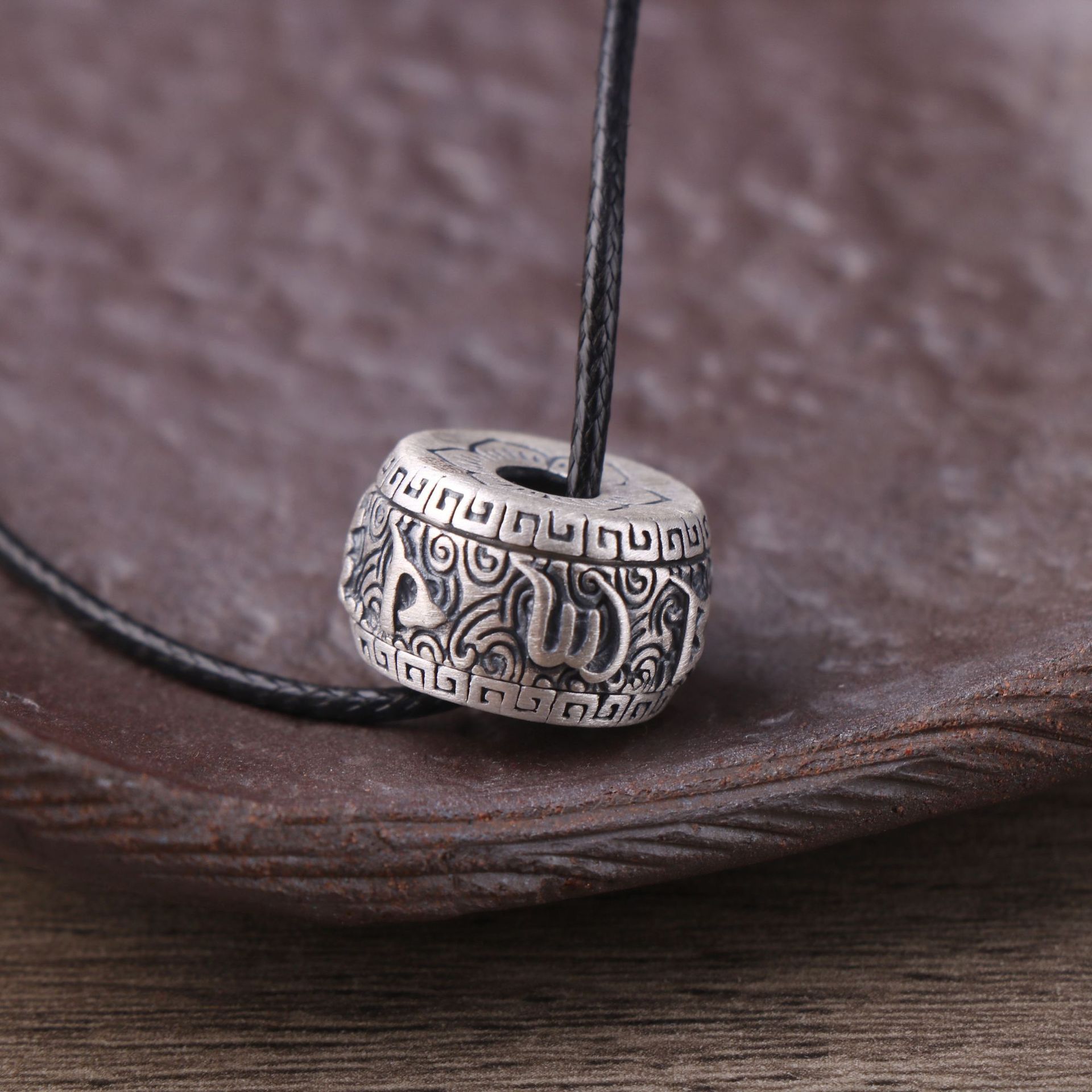 足银990六字真言大明咒可转动吊坠纯银路路通小挂坠护身符坠子银