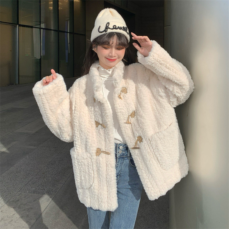 Milky White Classic Style Horn Button Autumn and Winter Lamb Wool Coat Women's New High Sense Petite Cotton-Padded Coat Design Sense