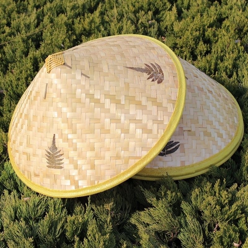 Leaf Hat Bamboo Woven Bamboo Hat Hat Wide Brim Farmer down Straw Hat Bamboo Woven Tourism Rainproof and Sun Protection Fishing Hat