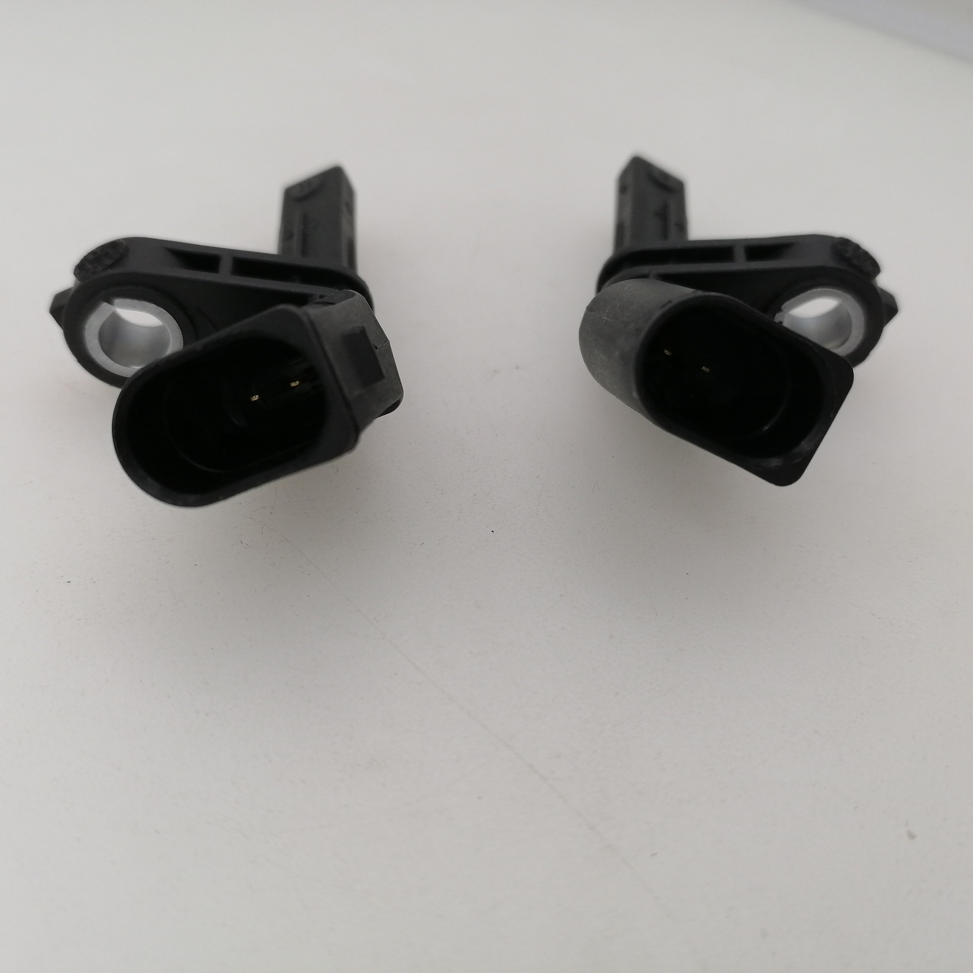 适用于大众奥迪轮速传感器abs传感器7h0927804