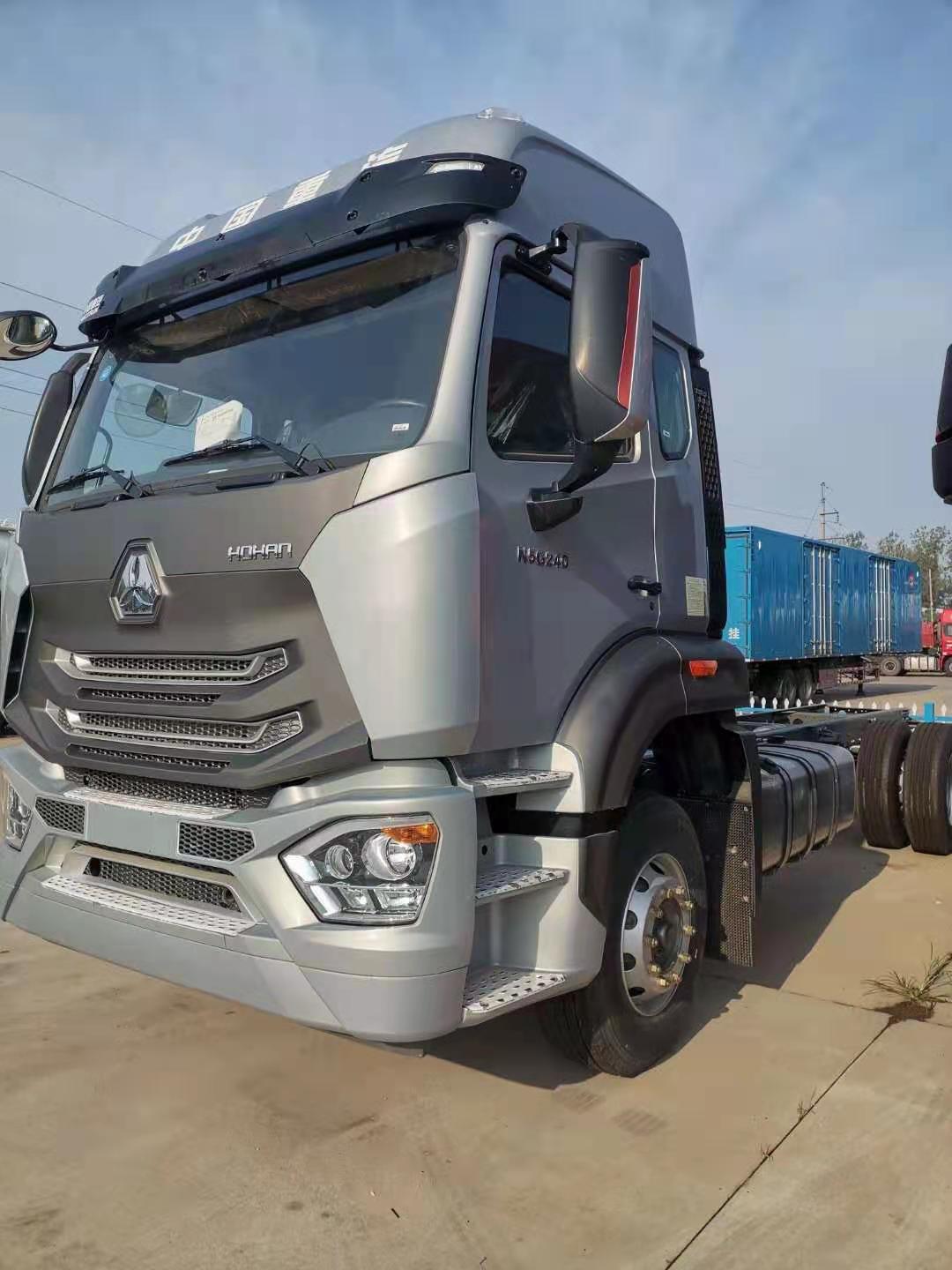 240马力中国重汽豪瀚6.8米高栏载货车-阿里巴巴