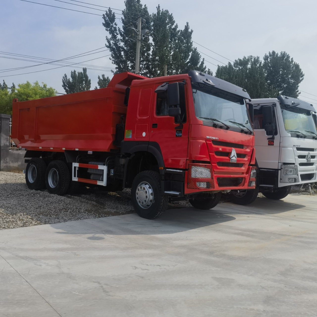 二手豪沃自卸车 前四后八工程车 8*4渣土运输车出口型自卸车-阿里巴巴