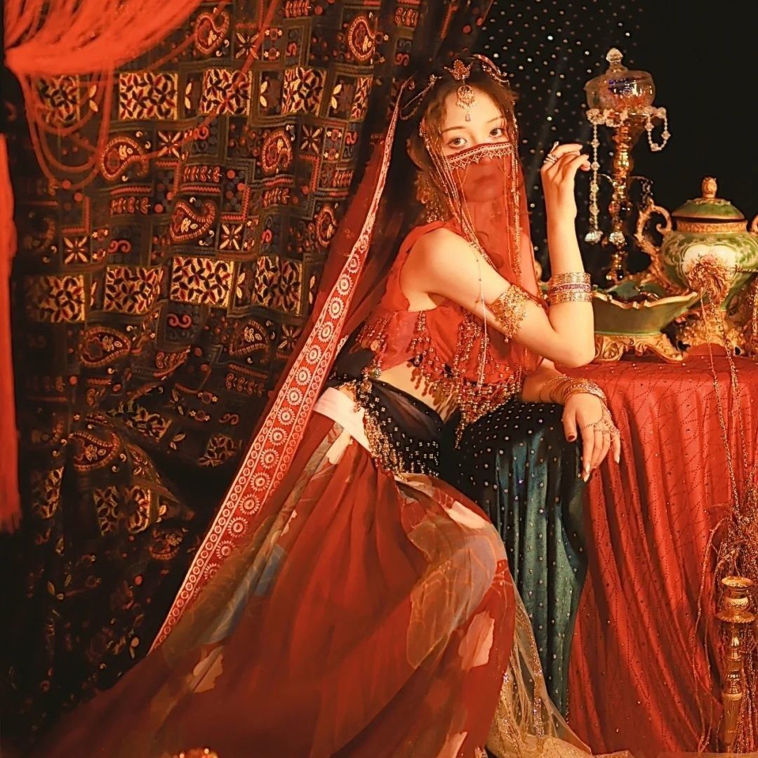 楼兰敦煌舞蹈拍照写真古装异域民族风情披肩新款影楼古装主题服装旅拍