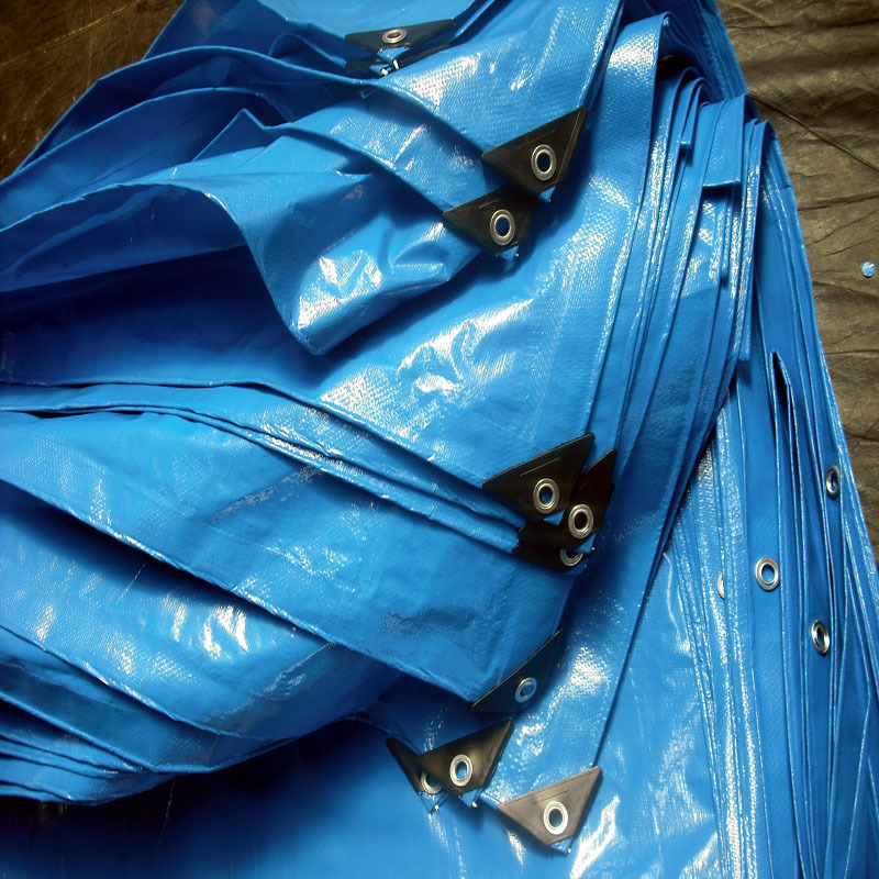 常年供应非洲天蓝白防水篷布 4*5 防水编织蓬布 遮阳防晒pe布