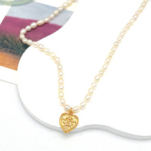 淡水珍珠项链女复古爱心方牌吊坠锁骨链法式设计感气质颈链饰品