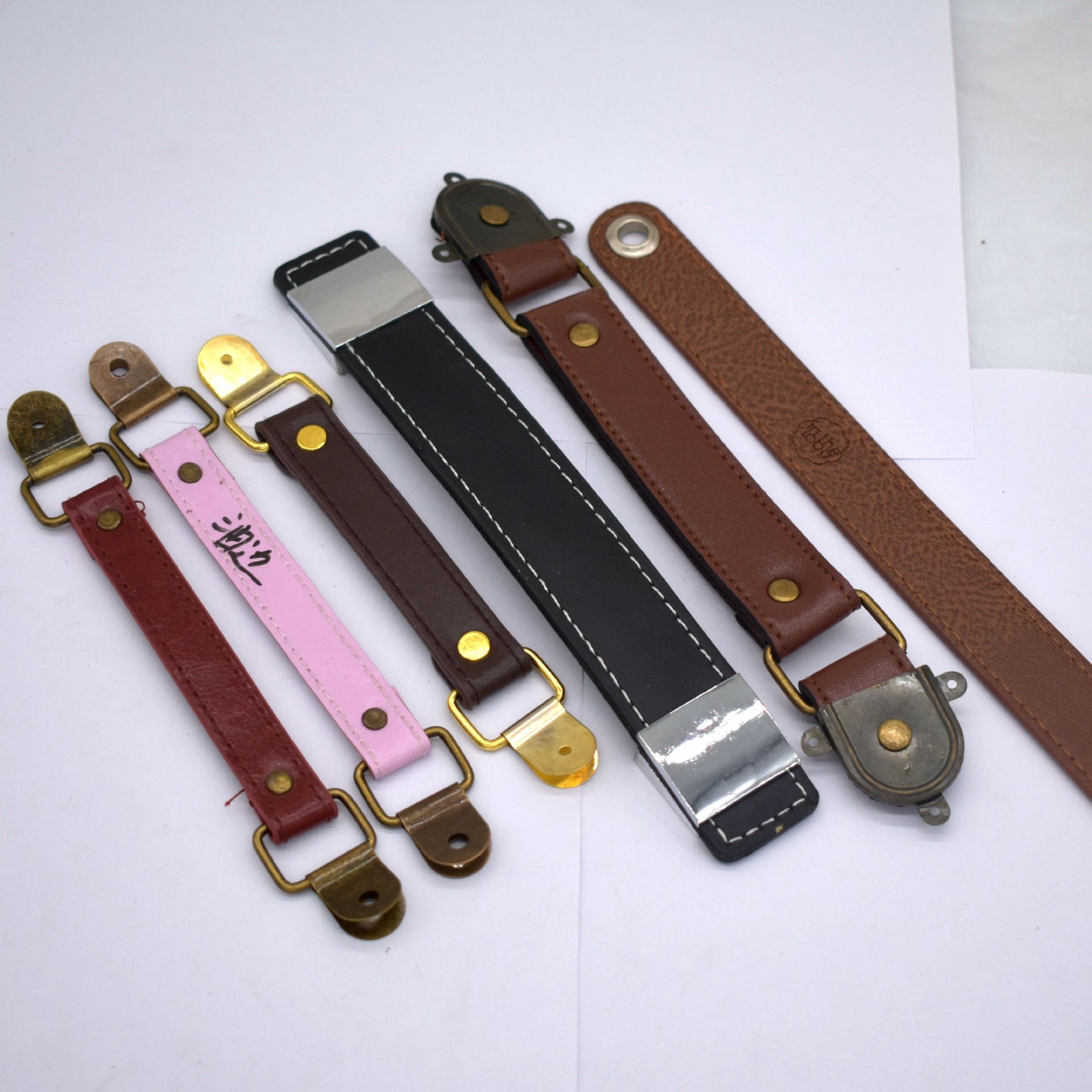 厂家直销pu皮革提手 pu皮手柄 皮革手提带子 皮盒提手