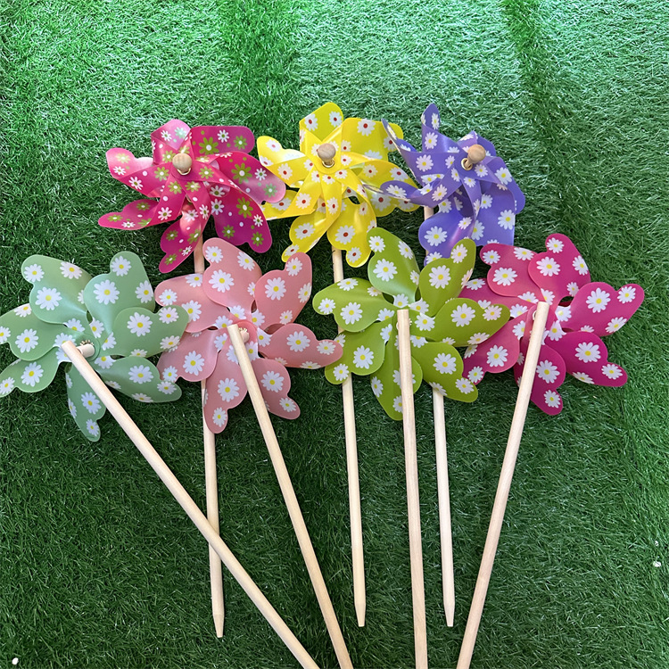 New Factory Direct Sales 18cm Printed Chrysanthemum Wooden Pole Windmill Hand Printed Toy Decoration Activity Little Windmill