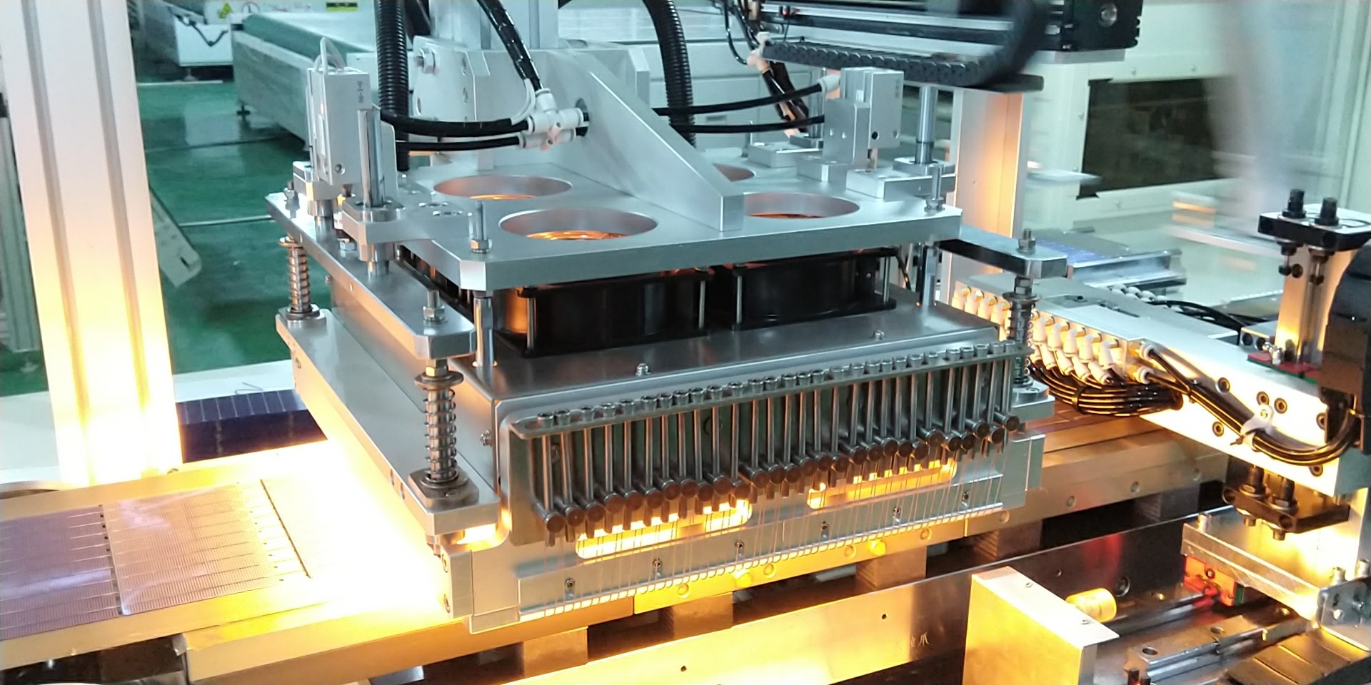 光伏组件串焊机