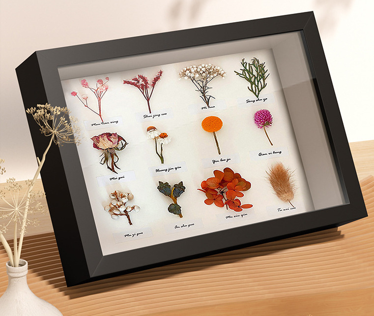 Hollow Photo Frame and Picture Frame Wholesale Three-Dimensional Dried Flower Frame Photos on the Table Ornaments Solid Wood Wall-Mounted Butterfly Handmade Diy Crafts