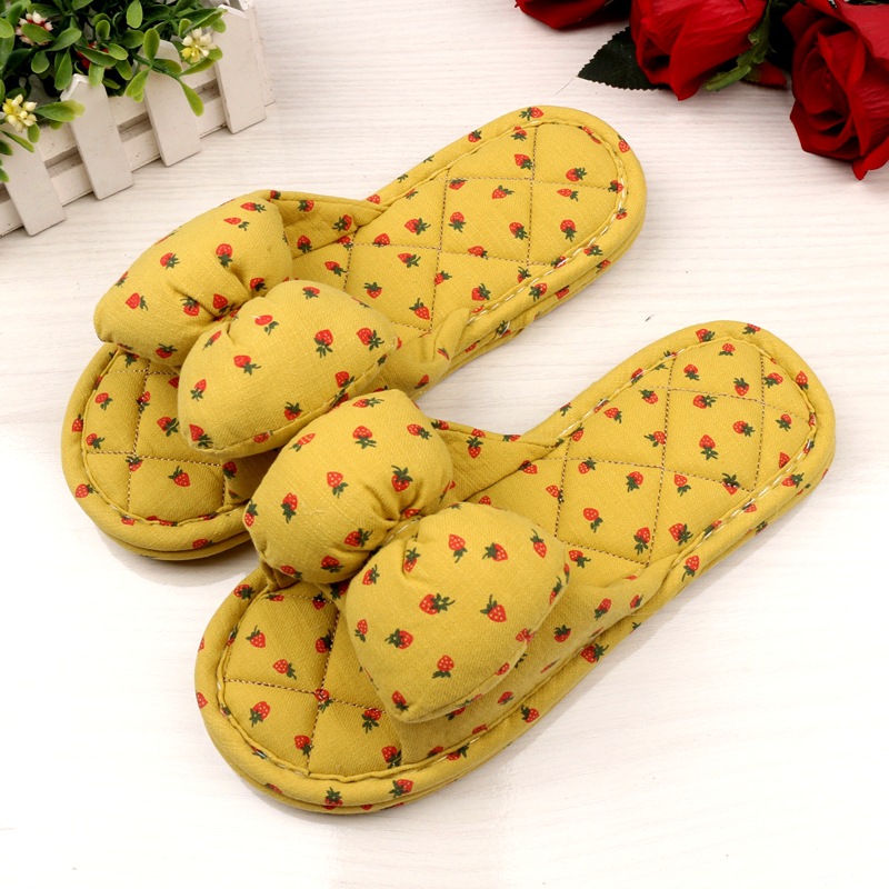 Women's Korean-Style Three-Layer Thick Fabric Slippers Bow Strawberry Home Indoor Fabric Slippers Sandals Colloidal Particle