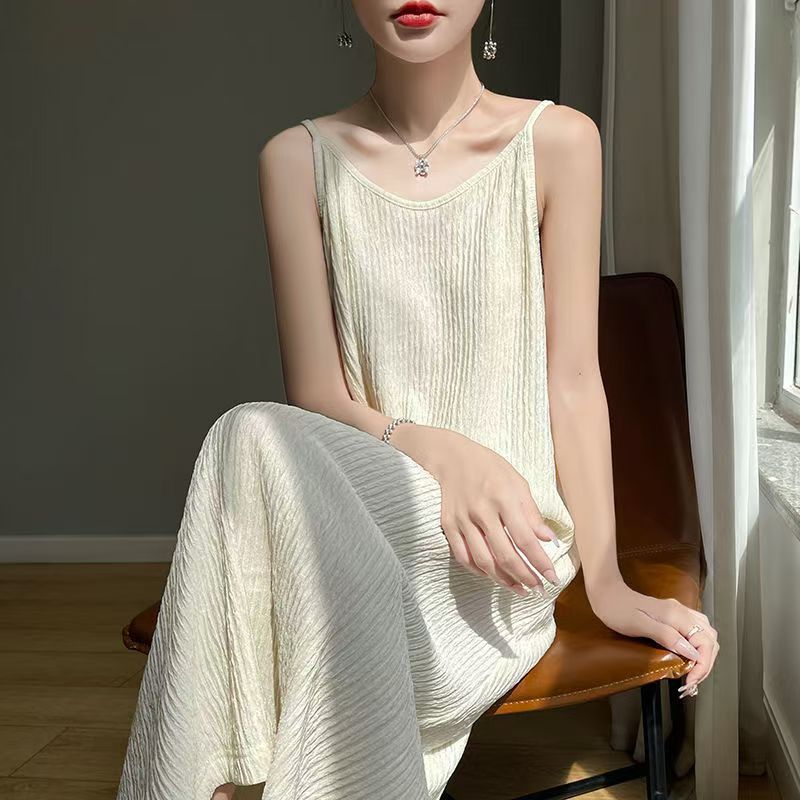 芊叶褶皱吊带长裙端庄大气连衣裙纯色时尚内搭显瘦宽松垂感连衣裙