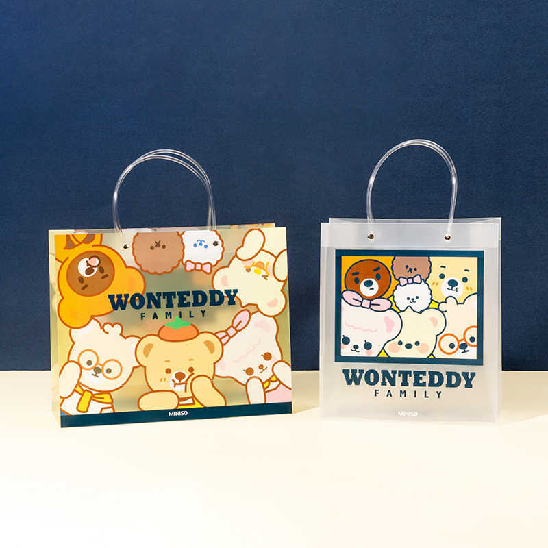名创优品miniso奇萌泰迪系列可爱礼品袋礼物包装透明防水手提袋子