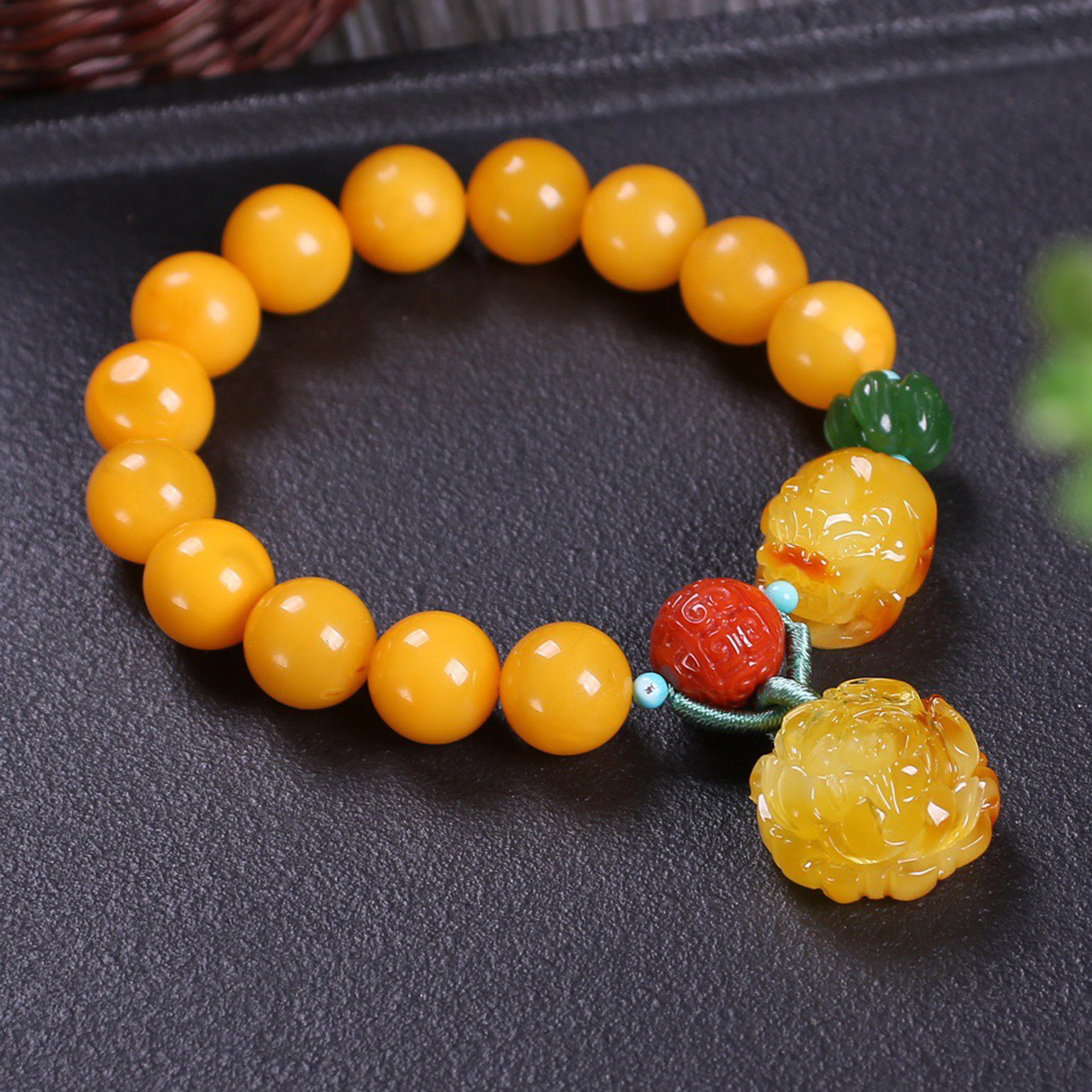 天然蜜蜡满蜜鸡油黄11mm手链蜡质好黄润衬肤搭配蜜蜡牡丹花吊坠