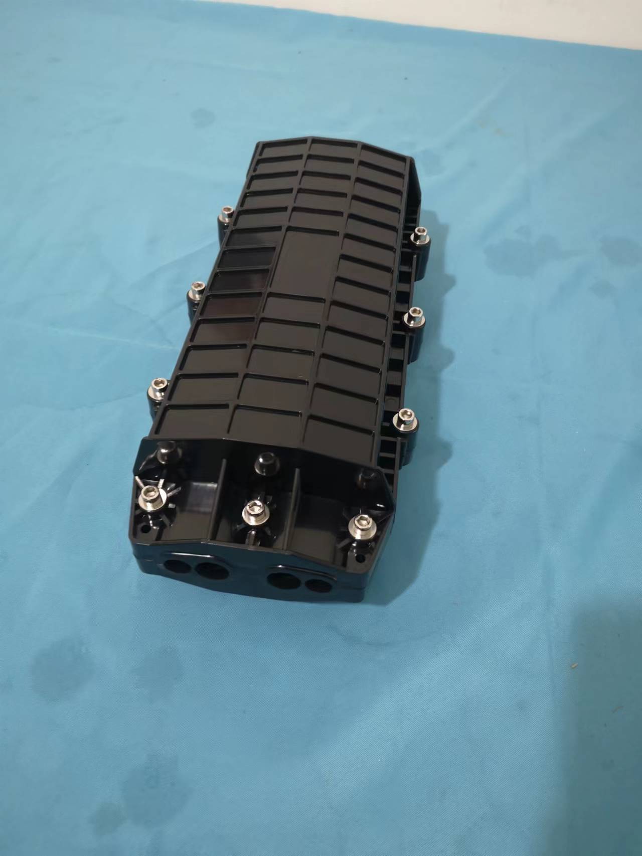 新品发布pc材质卧式四进四出48芯光缆接头盒 光纤接续包 光纤炮筒