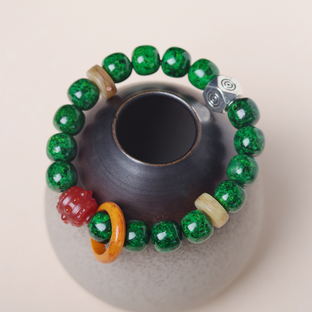 蓬森珠宝仿绿虬角桶珠手串藏饰牦牛骨跑环手链文玩饰品批发女男款