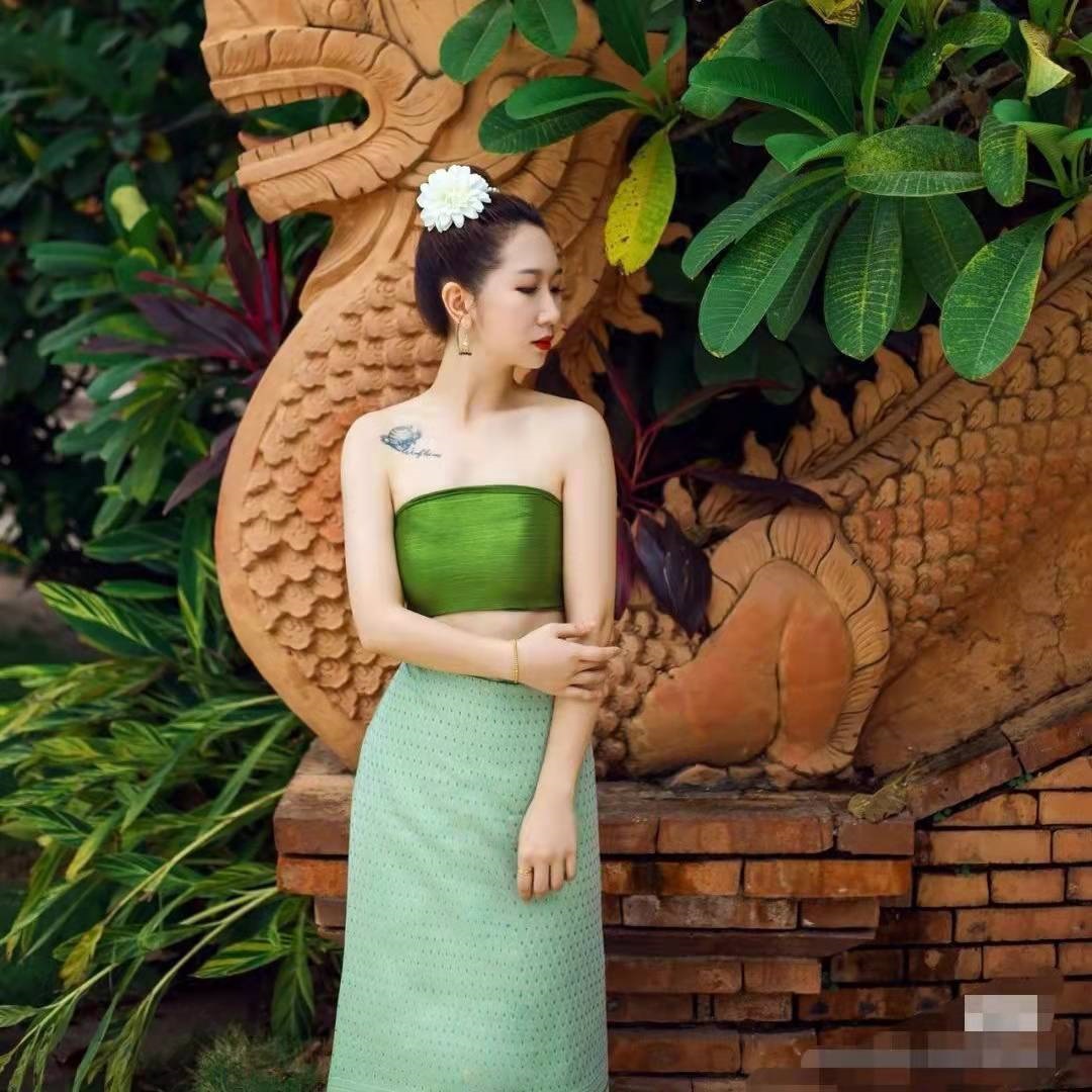 鞠婧祎傣族服装西双版纳傣泰民族风舞蹈演出服旅行傣族服装女写真