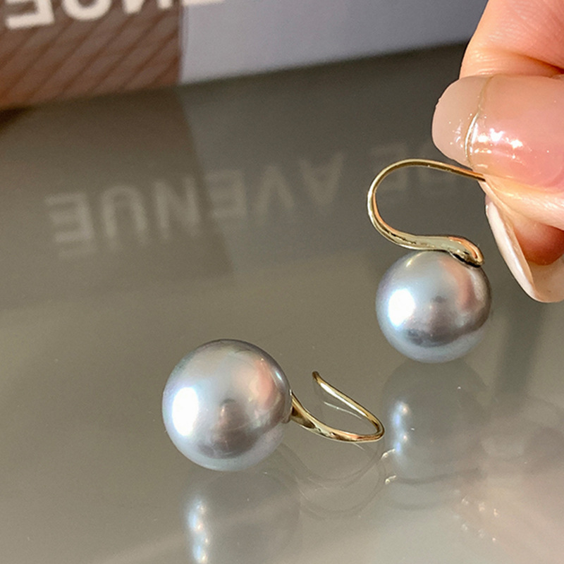 Retro Gray Pearl High Heels Earrings Women's Light Luxury High-Grade Personality Minimalist Elegant Versatile Earrings