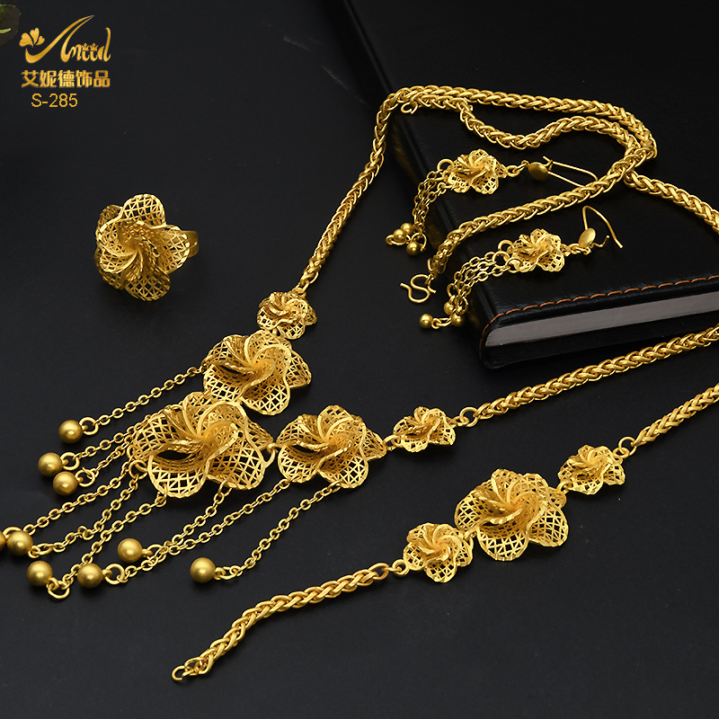 2023 Dubai 24K Gold-Plated Flowers Hollow Jewelry Set Necklace Earring Bracelet Ring Middle East Dubai Ornament