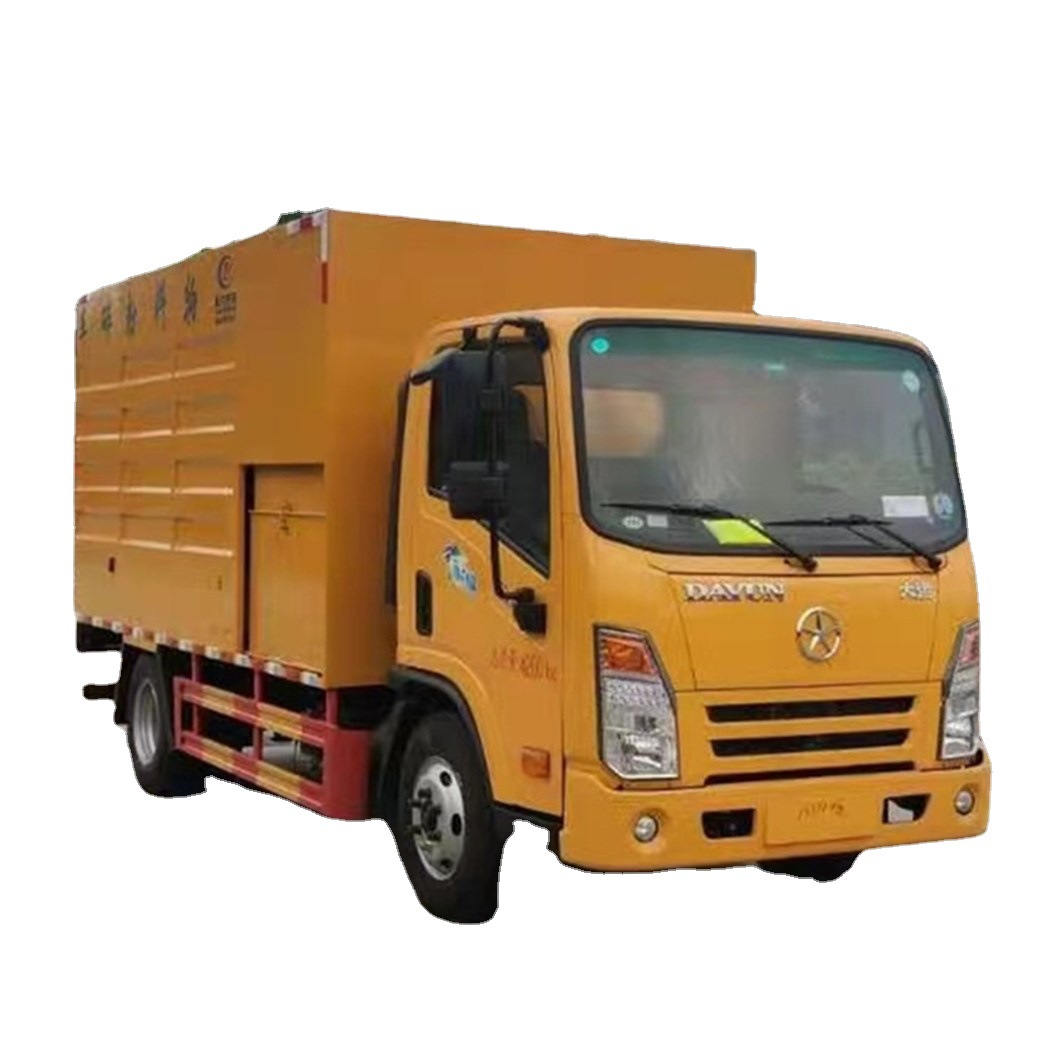 国六大运物料粉碎车 树枝粉碎车 道路树枝修剪车厂家