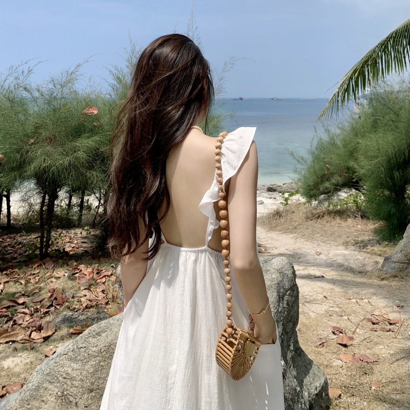 2022夏季新款荷叶边清纯少女感仙女裙露背飞飞袖设计感气质度假裙