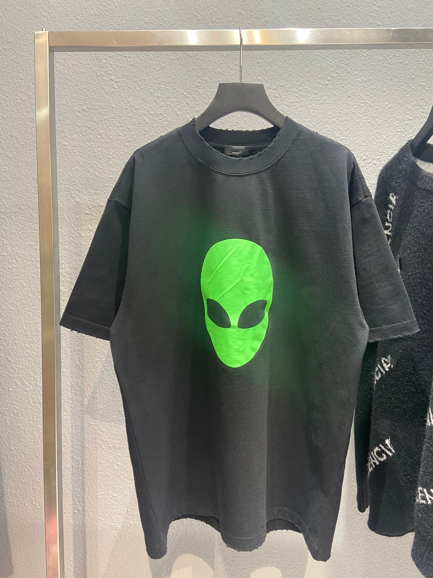 巴黎b家夏季胸前外星人头像印花圆领短袖t恤tee男女情侣打底衫