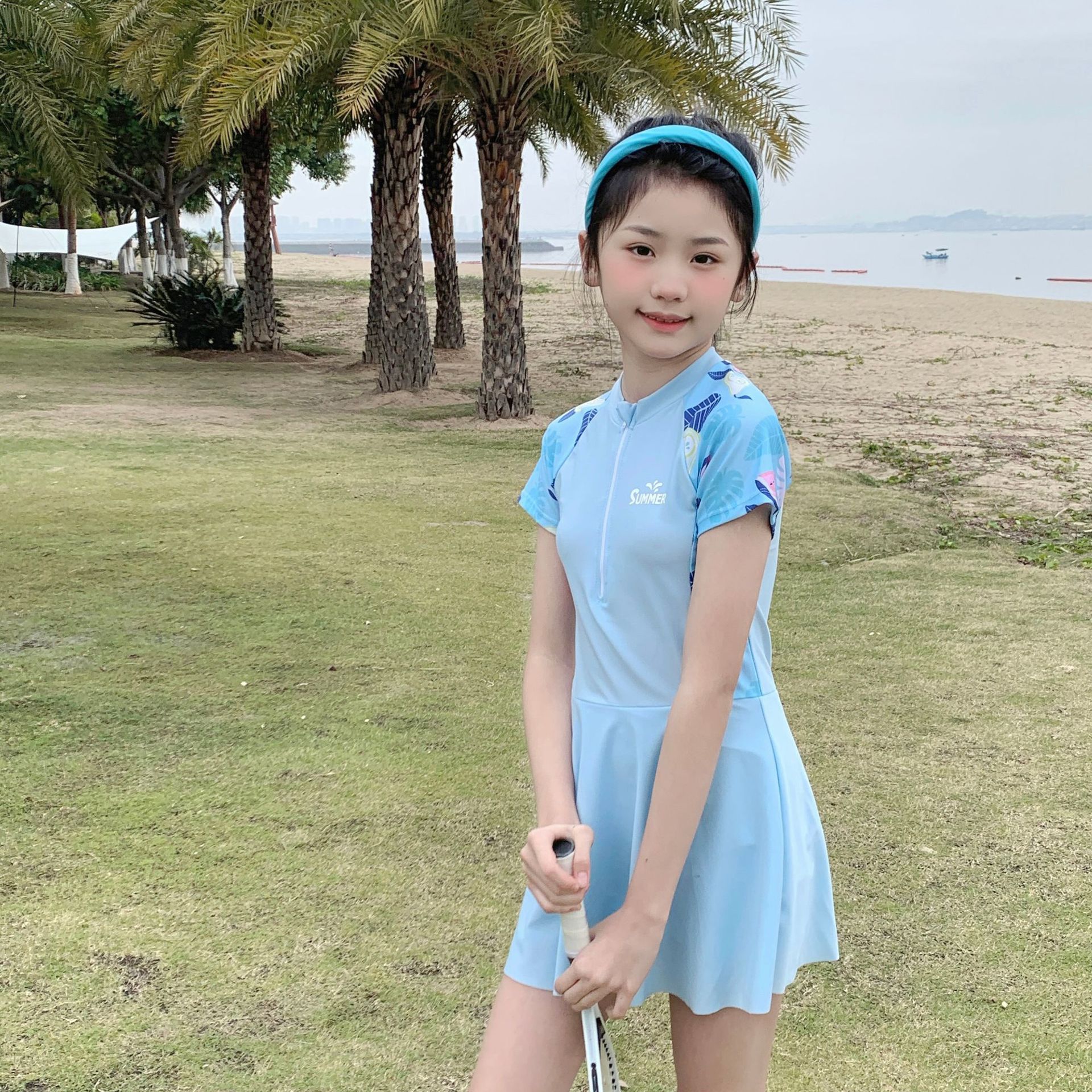 儿童泳衣女童大童涤纶连体运动小清新连衣裙女孩温泉泳装专业批发