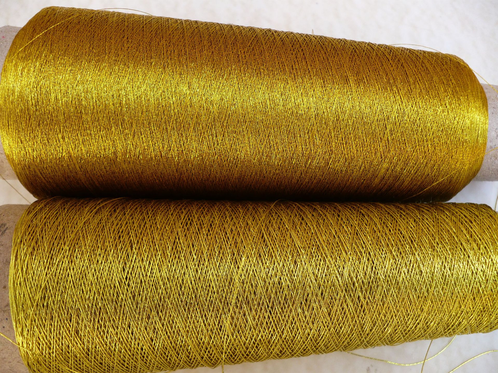 2*6股=12条并金色线2*2股并股4根车线鞋帽用金线12根金丝混合纱线