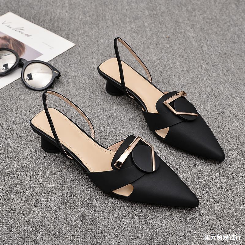 真皮包头中跟凉鞋女2024春季新款气质百搭软皮单鞋尖头粗跟淑女鞋