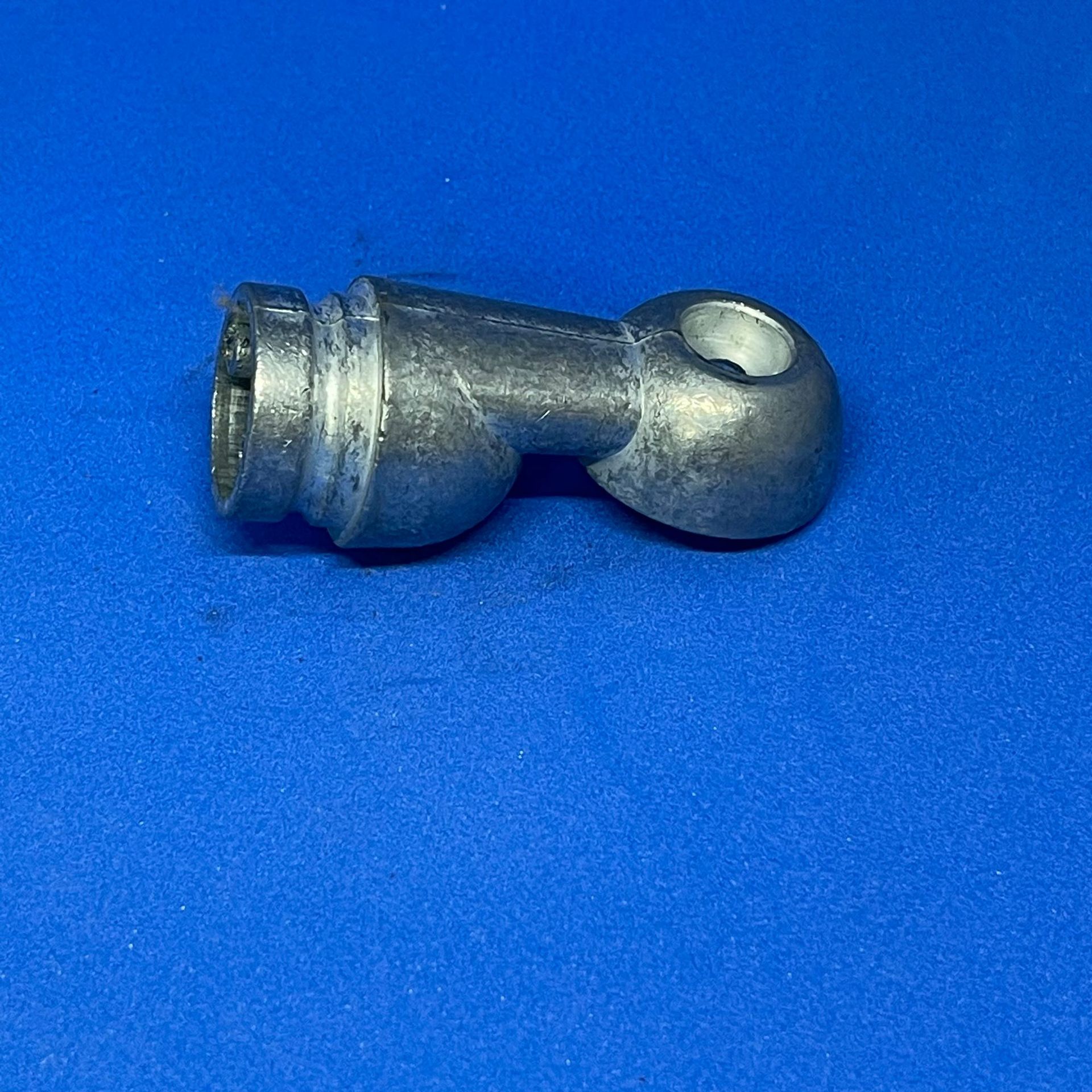 锌合金台灯压铸配件部件3