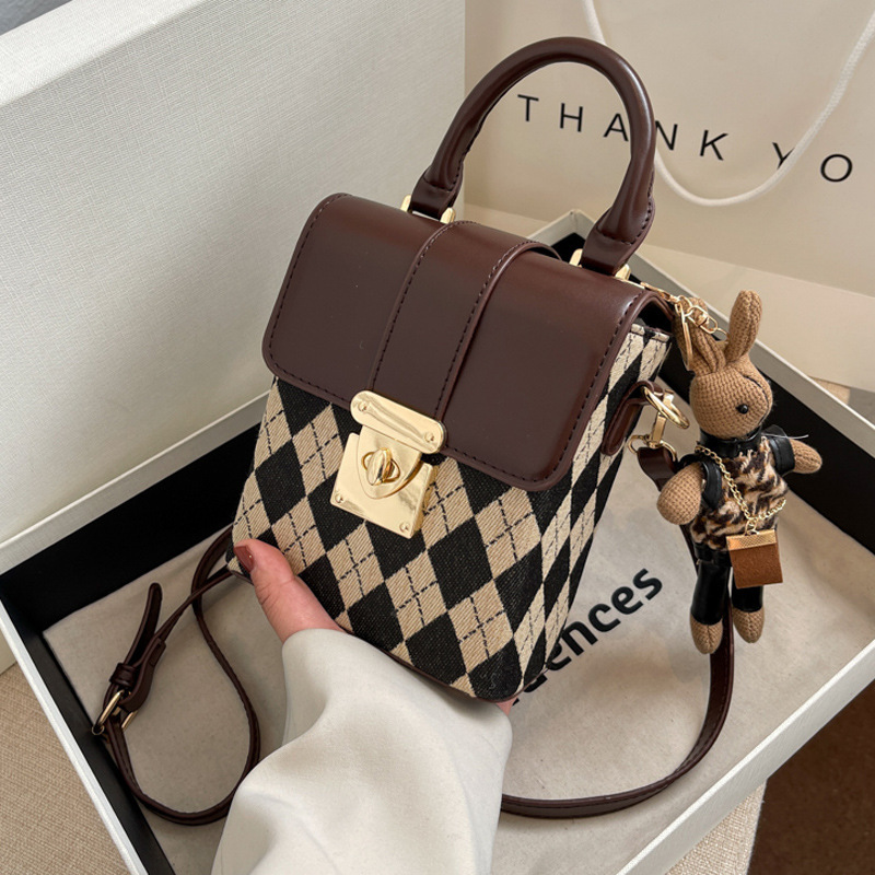 French Style Special-Interest Design Bag 2024 Spring New Women's Bag Popular Hot-Selling Product Crossbody Bag Internet Celebrity Hand-Carrying Small Square Bag