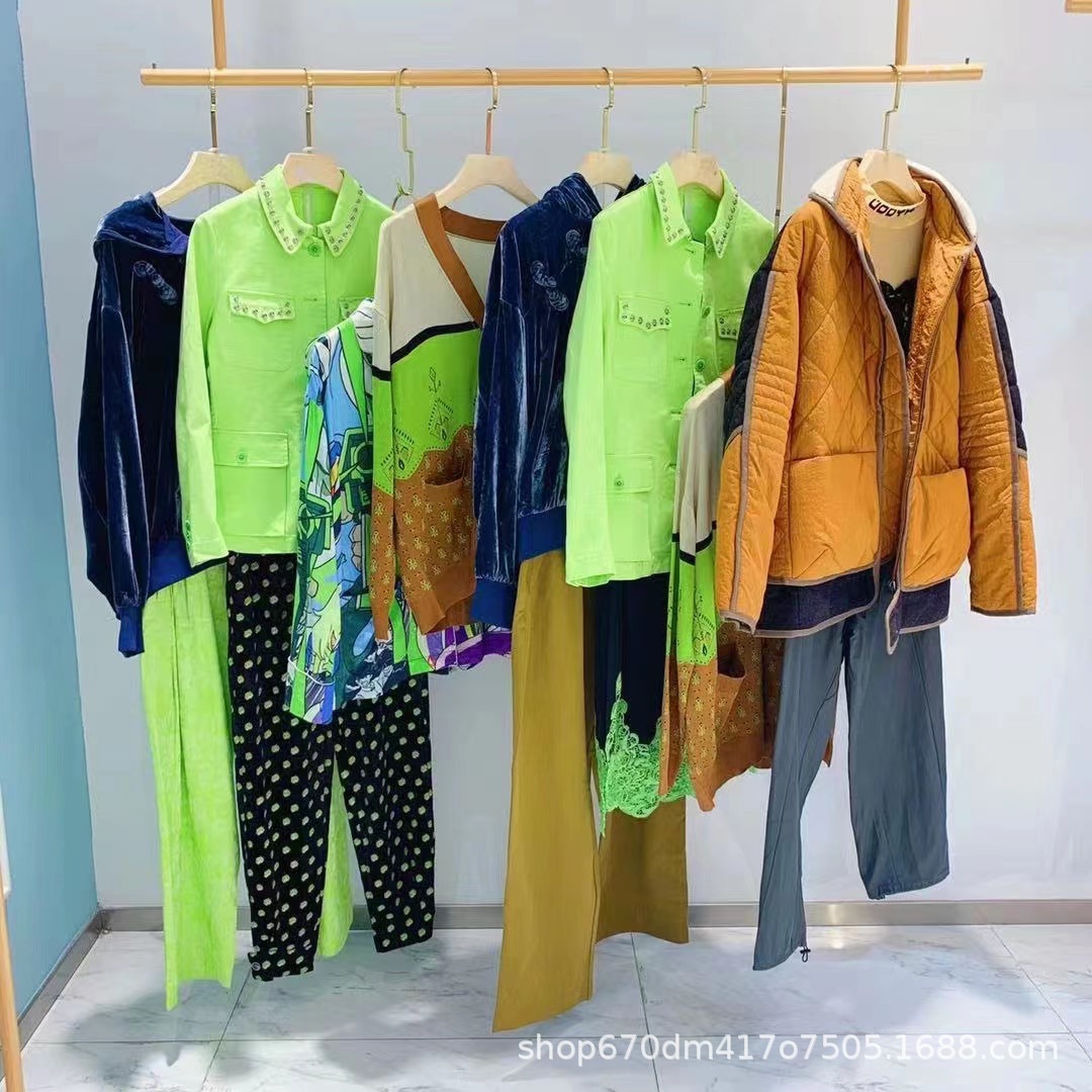 乌丫南耳米可芭娜乐町江南布衣伊芙丽艺素国际贵资依熏知恩女装