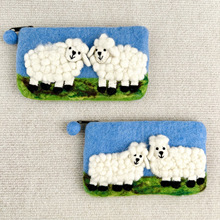 手工羊毛毡 两只绵羊零钱包清新靓丽手机包卡包