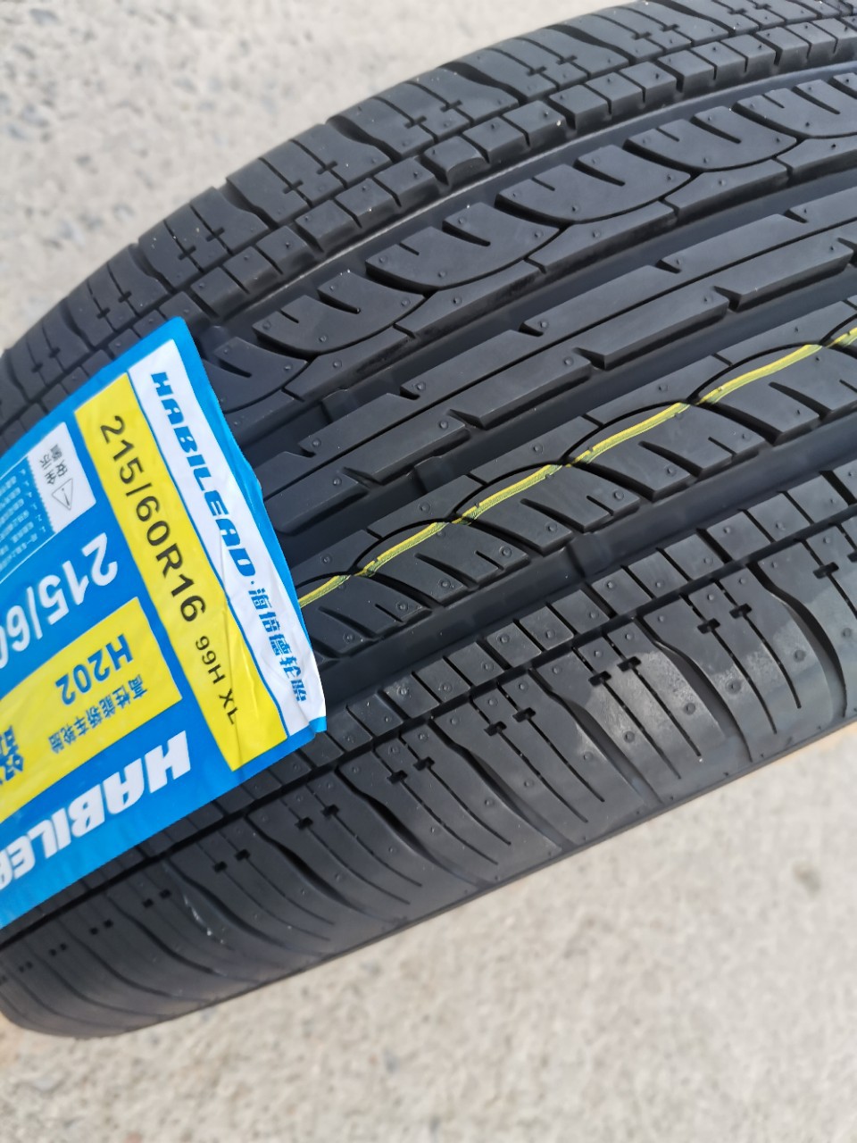 海倍德轮胎215/60r16 99h 配雅阁帝豪ec8凯美瑞天籁帕萨特2156016