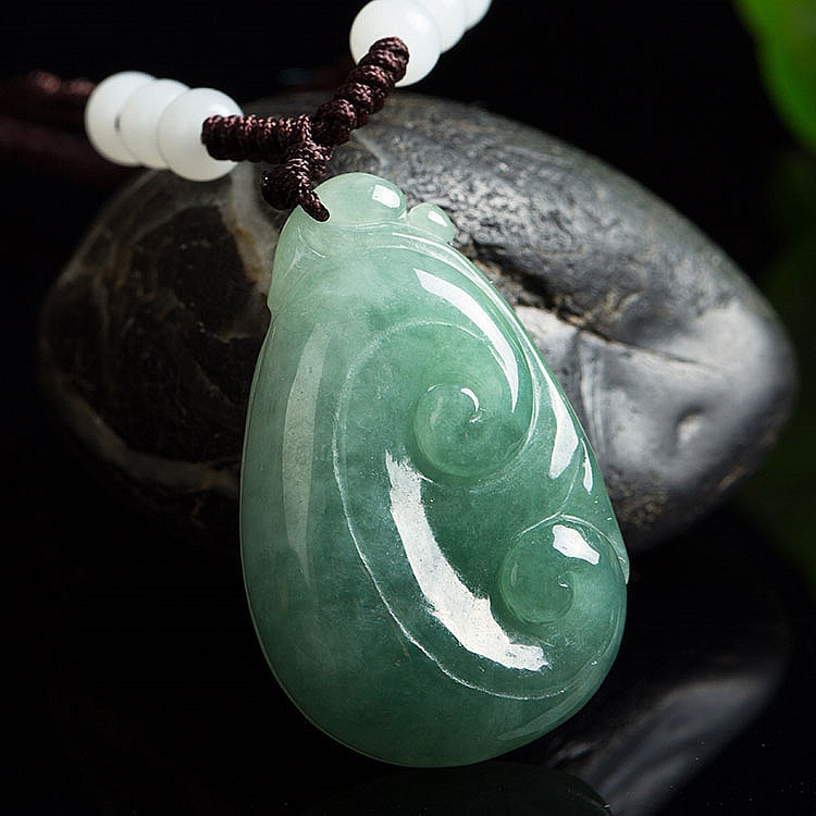 a货缅甸油青翡翠如意吊坠 玉如意翡翠吊坠男女款玉挂件