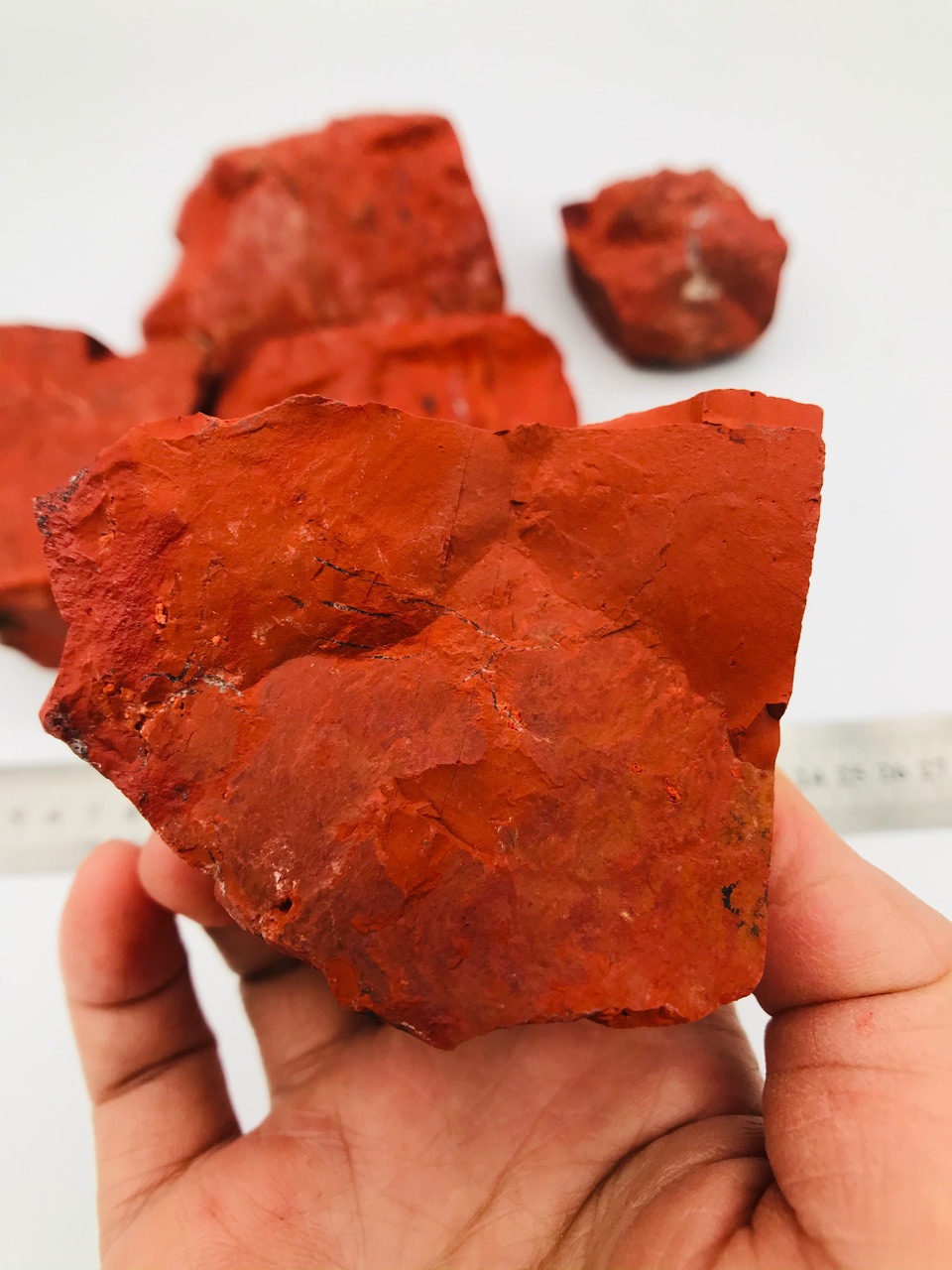 天然石厂家供应南非红碧玉原石毛料 雕刻摆件矿石教学标本