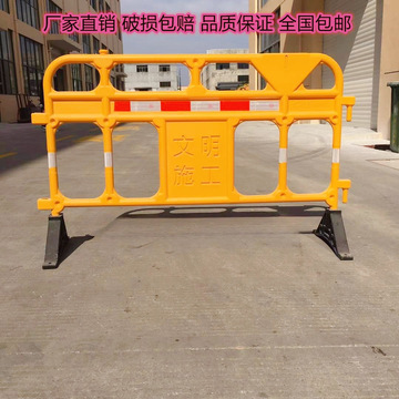 5米可移动护栏道路分流防撞桶1.8米市政围挡-阿里巴巴