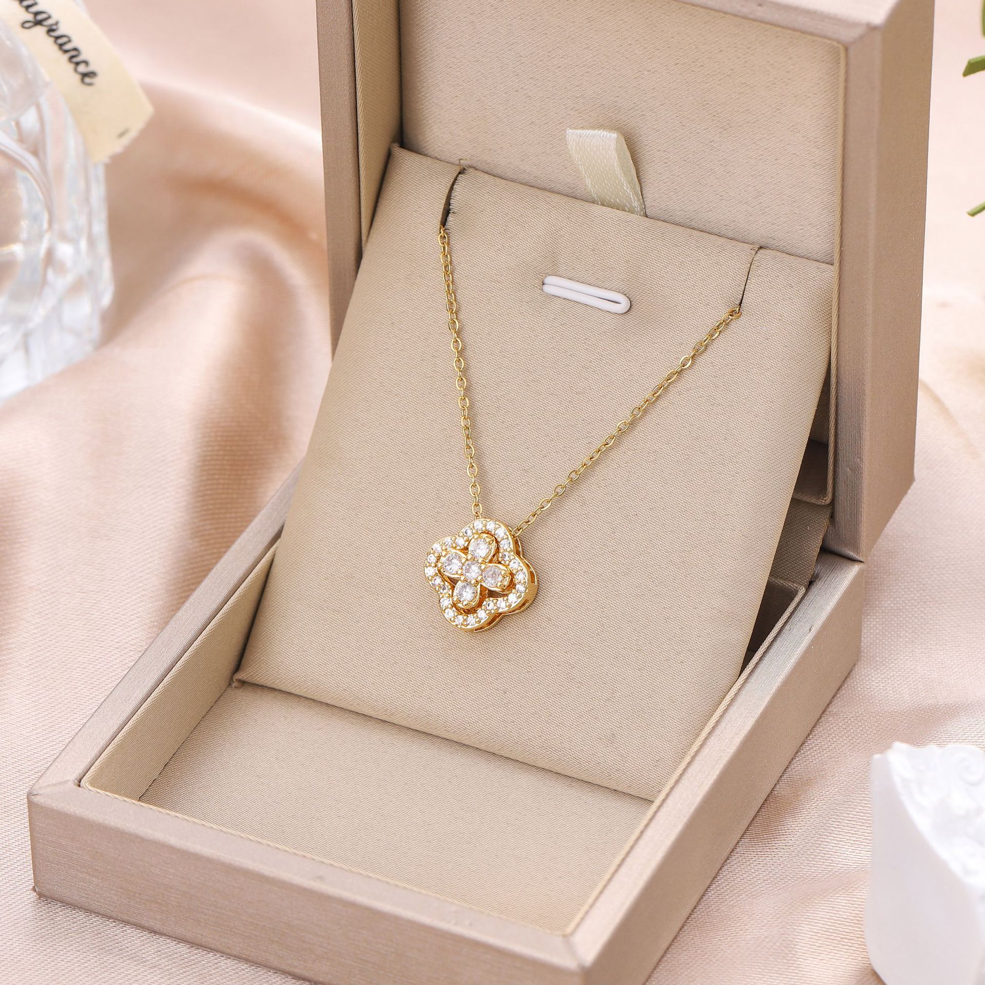 S925 Silver Meet Lucky Four-Leaf Clover Necklace Female Detachable Two Ways to Wear High-Grade Clavicle Chain for Girlfriend