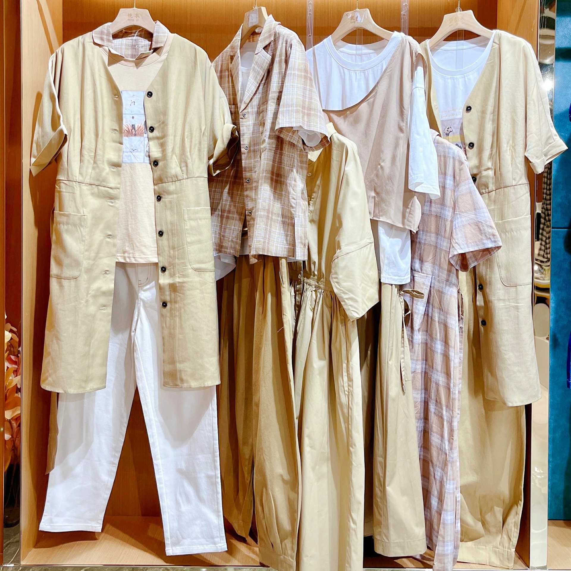 艾娃22夏专柜撤柜品牌女装折扣尾货批发实体电商直播一手货源供应