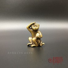 实心纯铜猴子献桃小摆件生肖可爱小猴子寿桃铜把件仿古铜雕铜器
