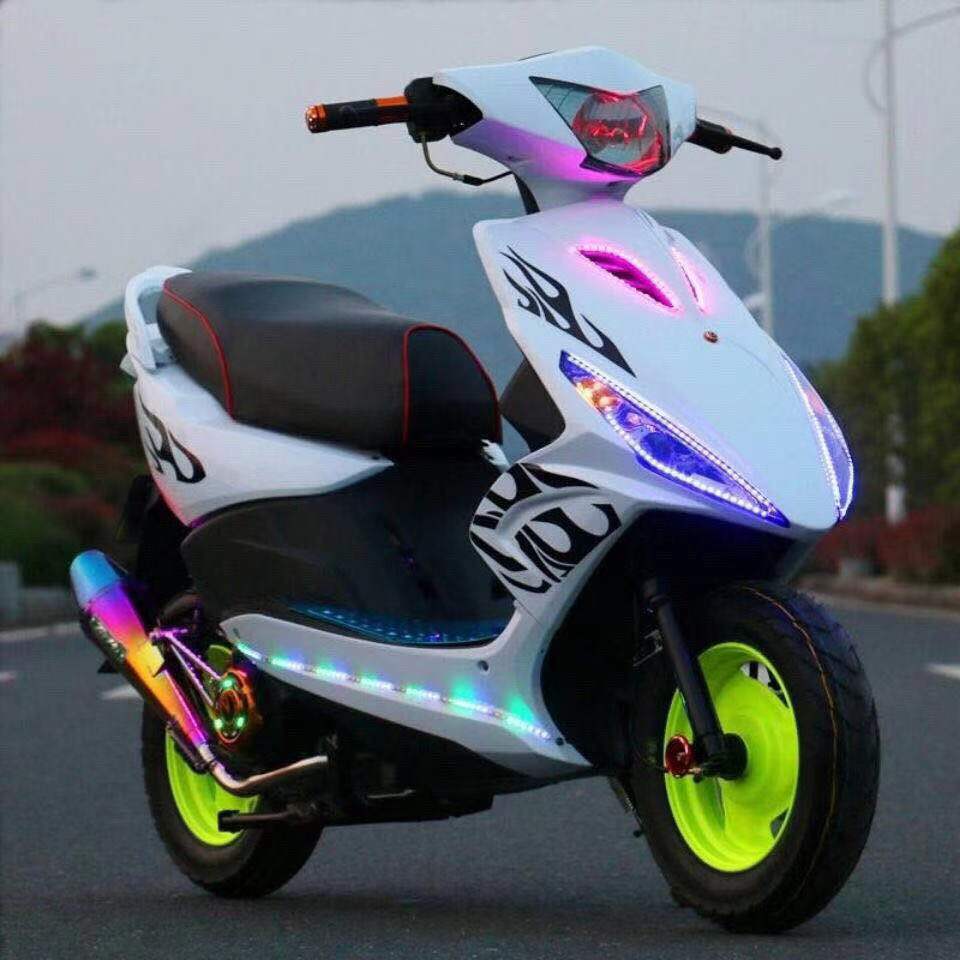 全新摩托车踏板车改装鬼火125cc幽灵星空战速福喜巧格燃油助力车