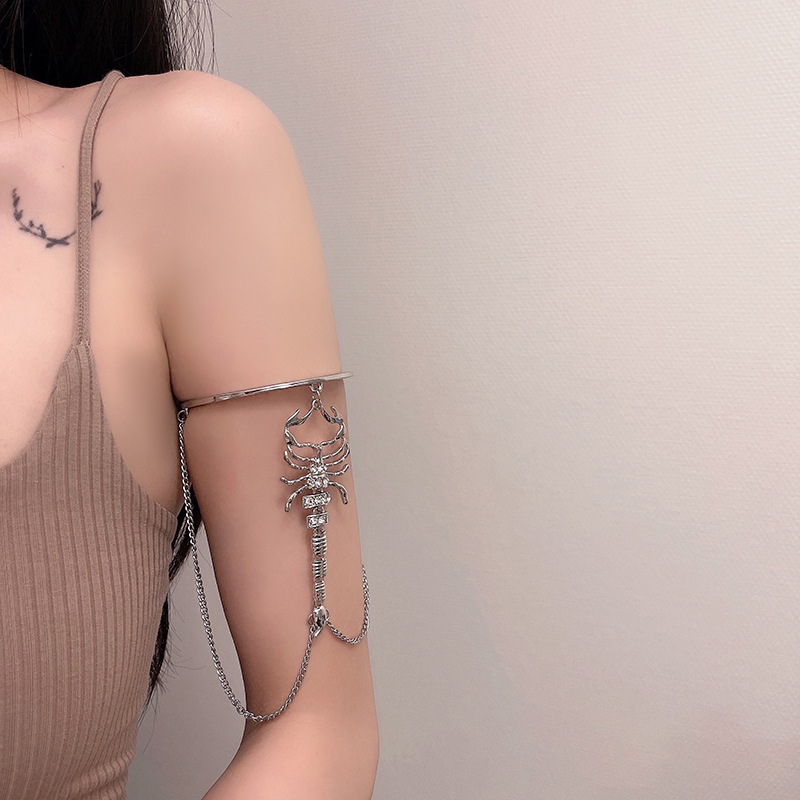 蝎子暗黑系夸张臂环女金属设计臂镯夸张手环袖箍配饰手链镯子