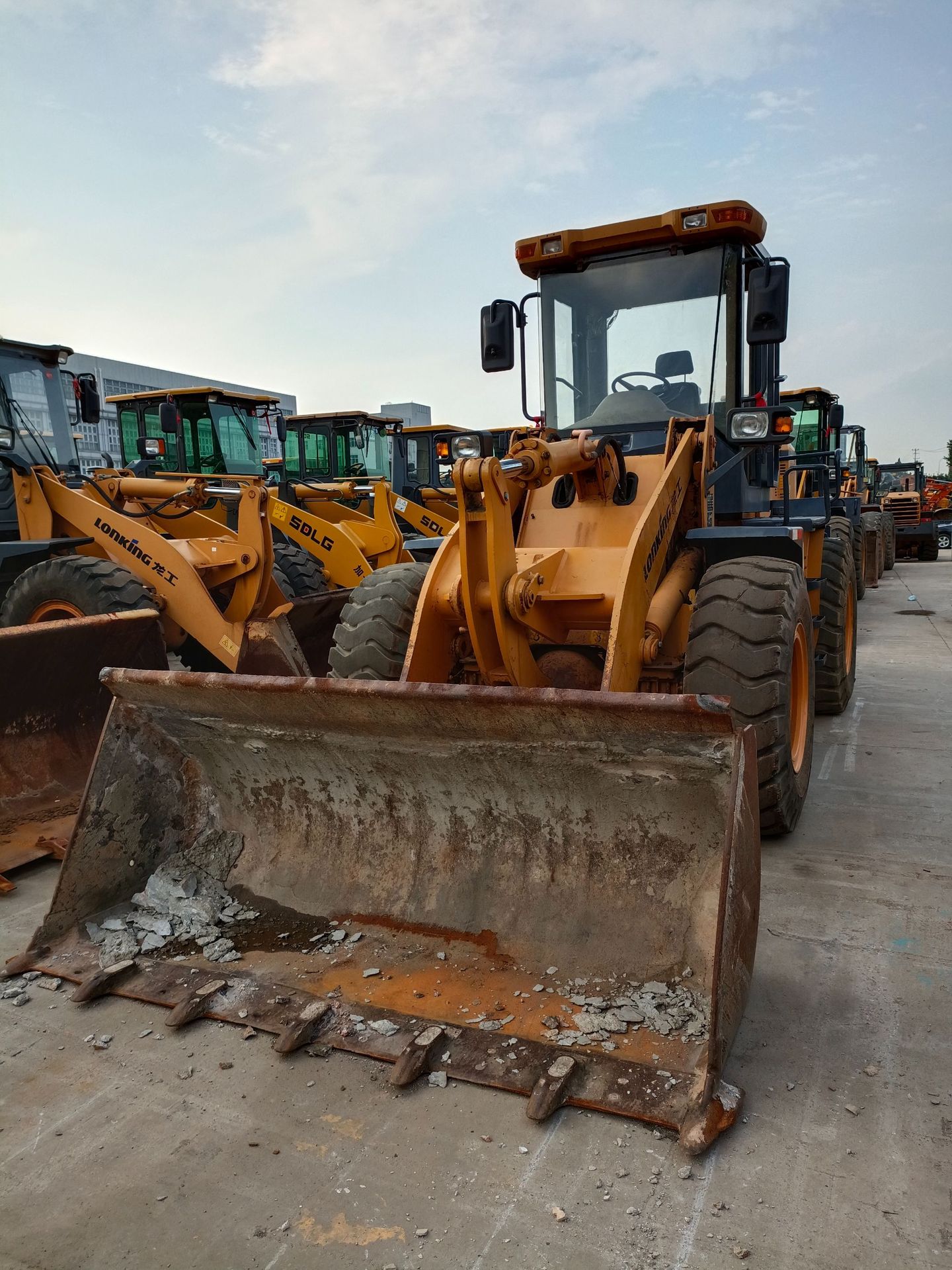 出售二手装载机 龙工30装载机 年份近 车况好 现场试车 免费送货