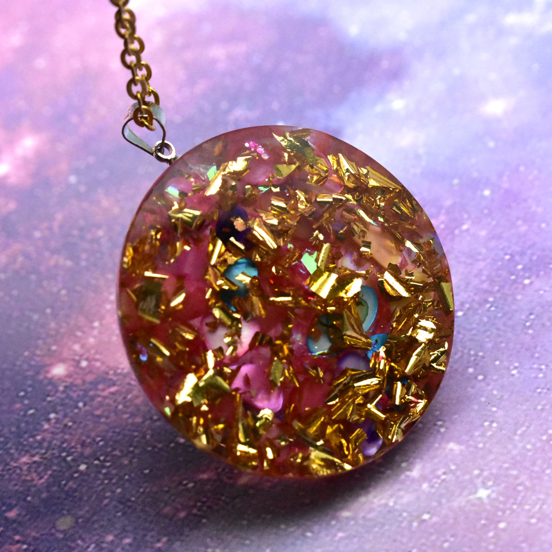 查克拉吊坠荷鲁斯之眼符文天然水晶滴胶吊坠夜光碎石