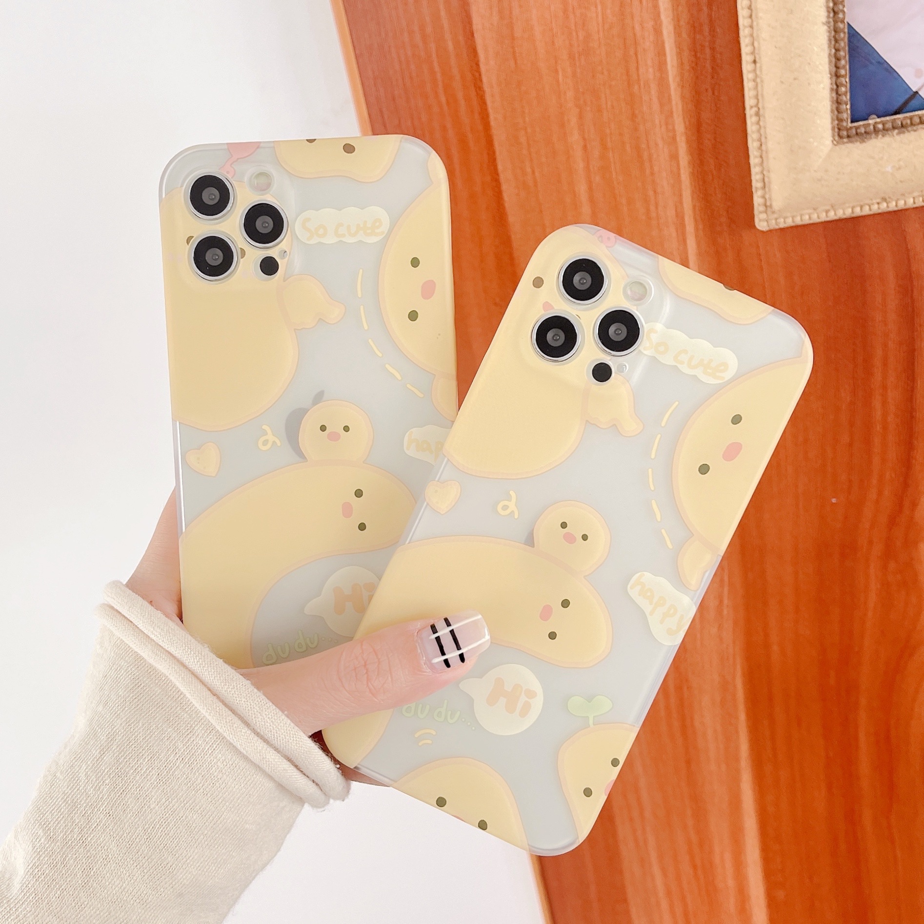 可爱黄色小鸡适用xs/xr女8plus软iphone13/12pro/max苹果11手机壳