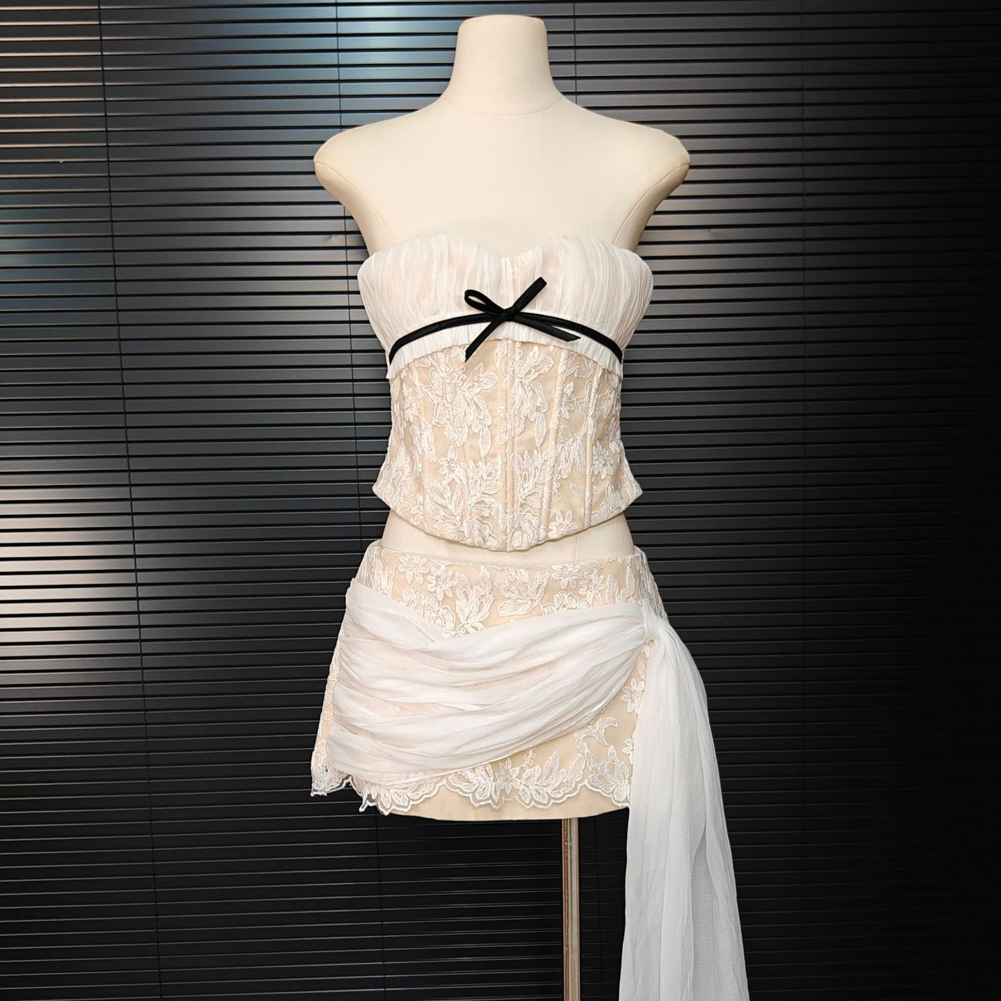 辣妹抹胸蕾丝花边修身上衣2025年春夏新款纯欲性感包臀半裙女短款