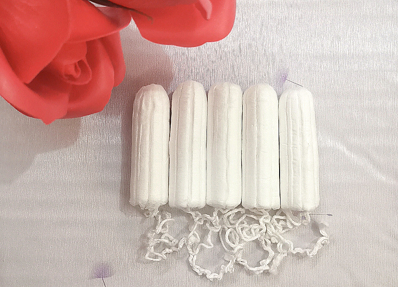 内置式量多型普通型卫生巾卫生棉条栓棒 防漏游泳少女