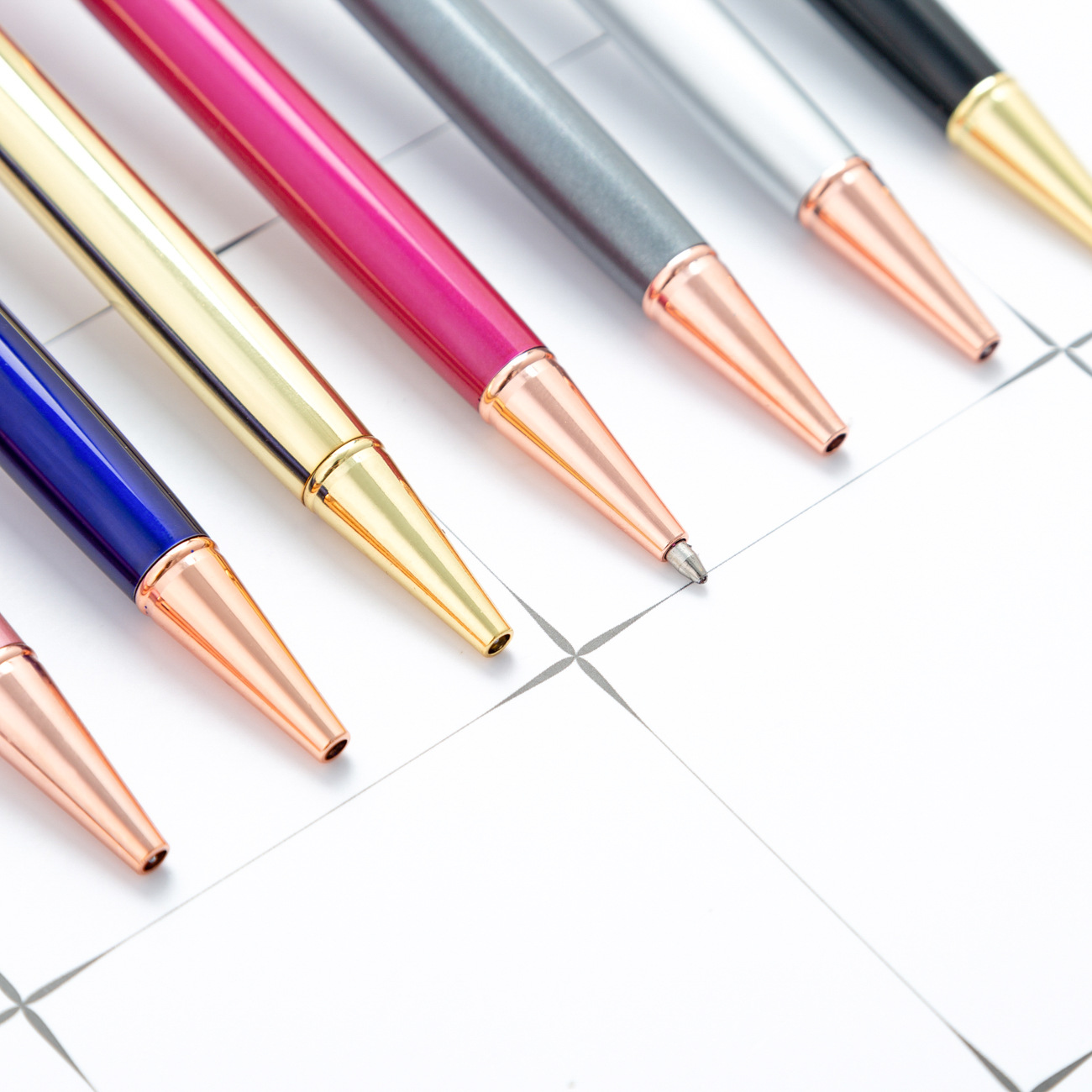 Quisand Pen Manufacturers Supply Colorful Oil-Filling Gold Powder Quisand Pen Mark Pen Printable Logo Quisand Creative Pen