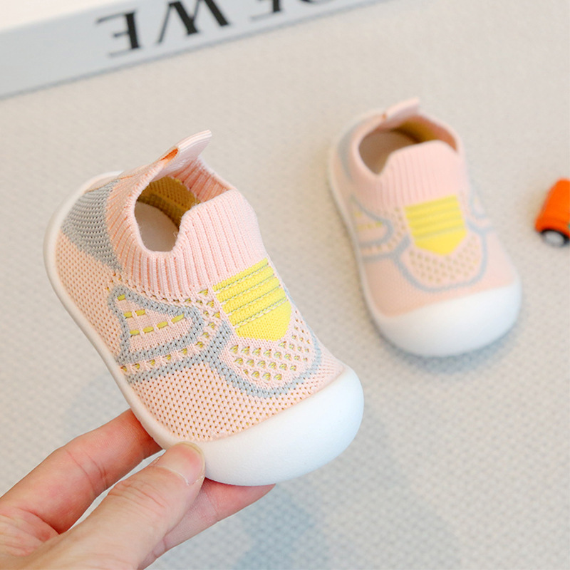 Spring and Autumn Children's Breathable Indoor and Outdoor Shoes Baby Soft Bottom Anti-Collision Toddler Shoes Boys and Girls Fashion Flyknit Mesh Shoes Tide